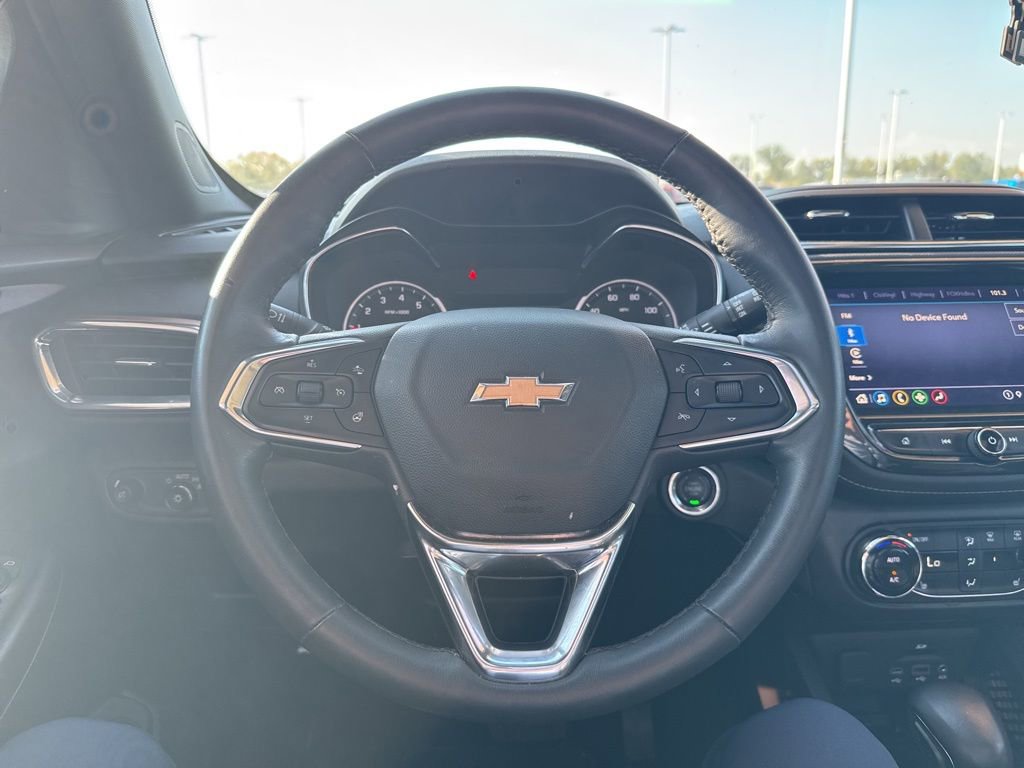 Used 2023 Chevrolet TrailBlazer ACTIV w/ Sun and Liftgate Package image 12
