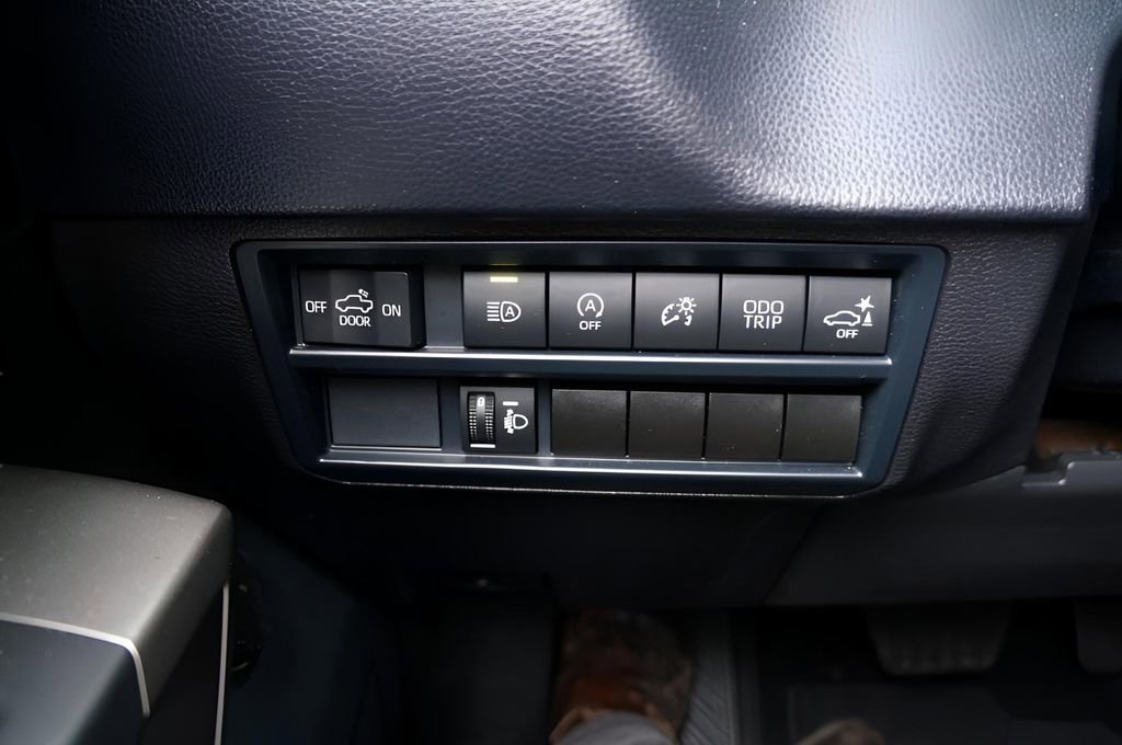 Used 2025 Toyota Tundra SR5 w/ SR5 Convenience Package image 19