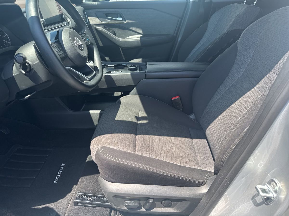 Used 2023 Nissan Rogue SV AWD/4WD image 15