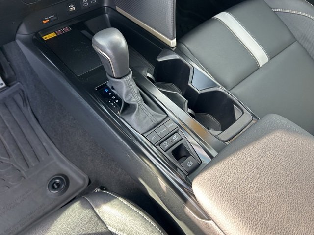Used 2025 Toyota Camry SE image 24