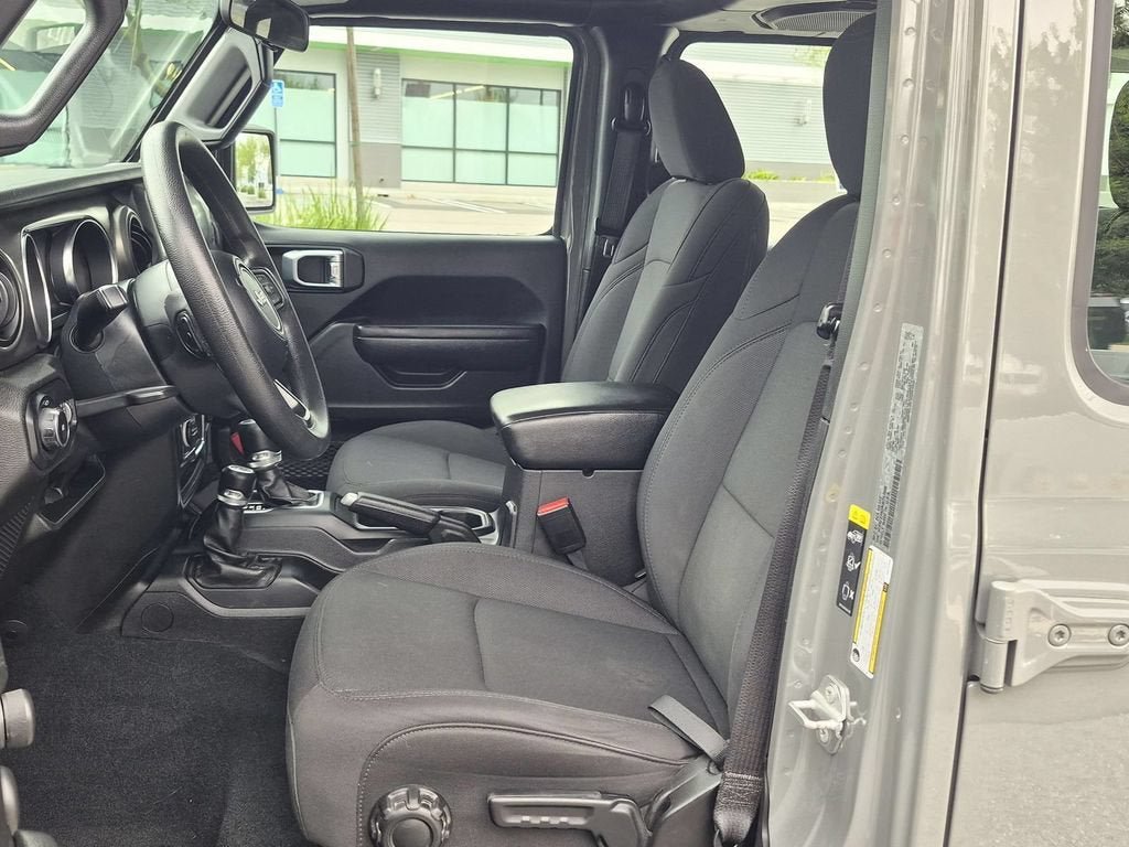 Used 2022 Jeep Wrangler Unlimited Sport AWD/4WD image 22