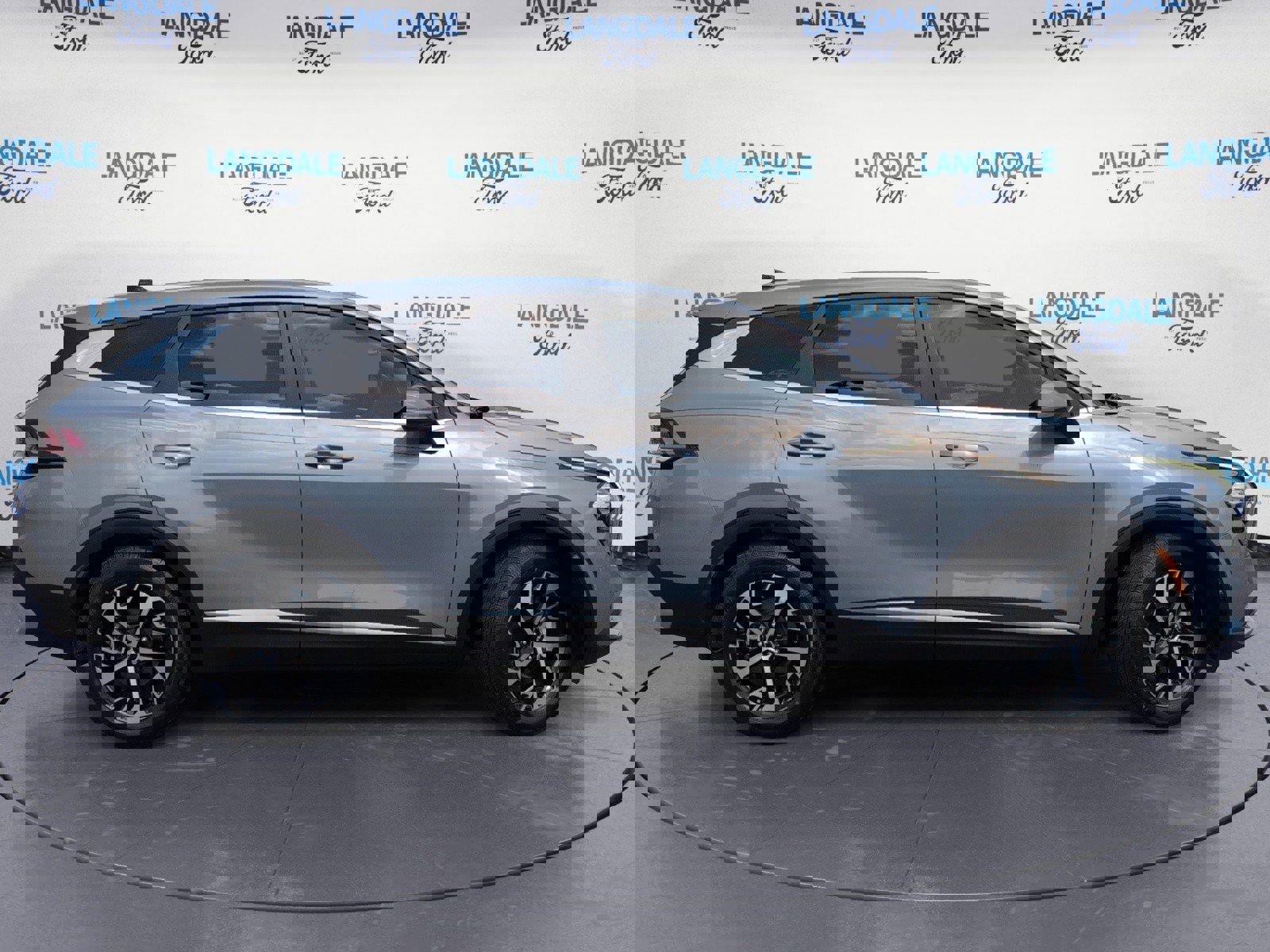 Used 2023 Kia Sportage EX image 3