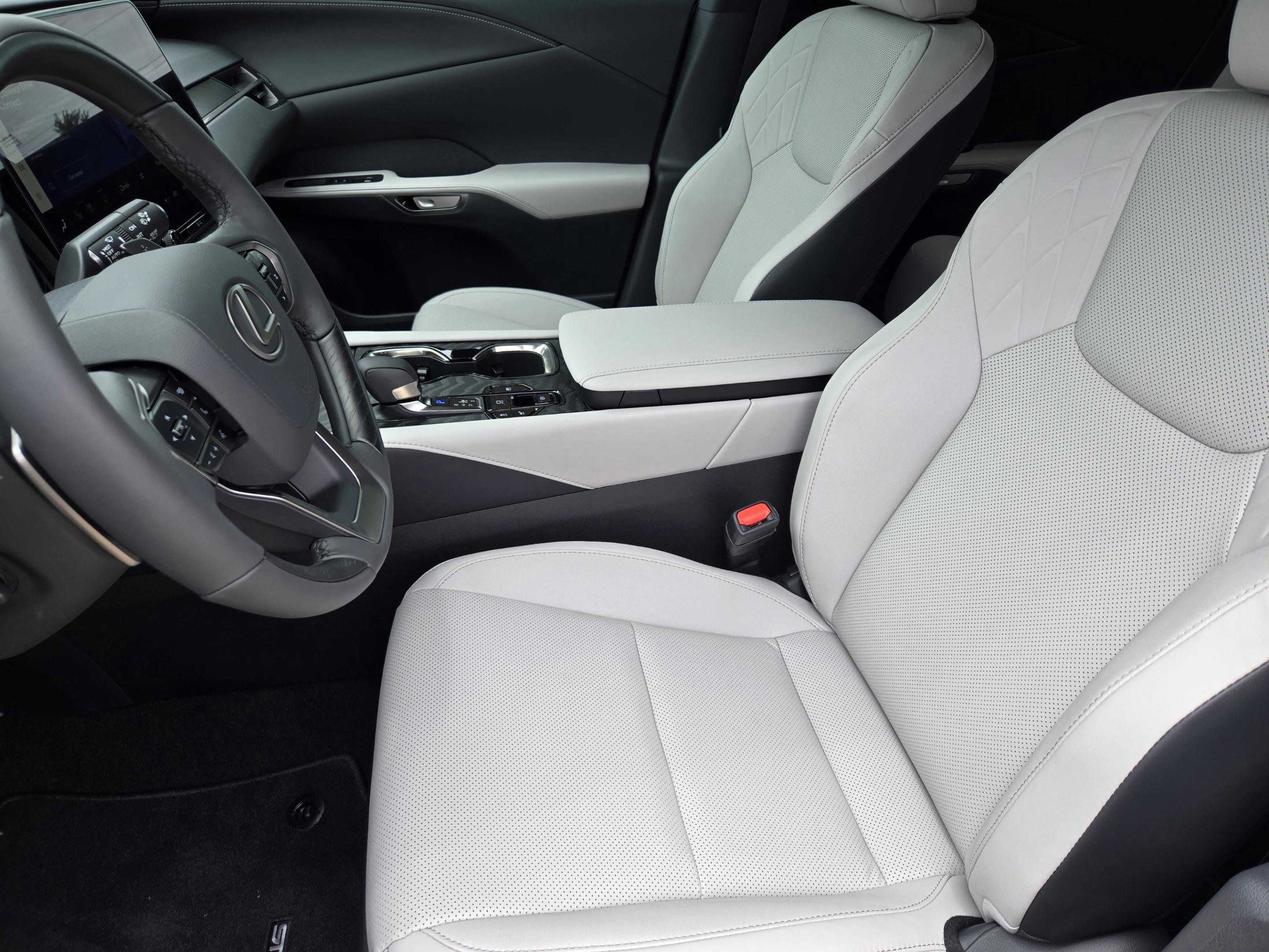 New 2026 Lexus RX 350h AWD/4WD image 5
