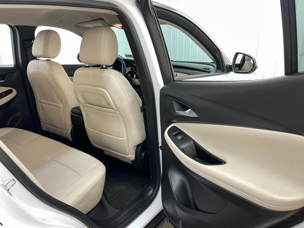 Certified 2020 Buick Encore GX Preferred w/ Cold Weather Comfort Package image 38