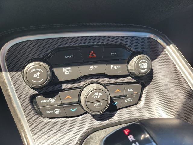 Used 2016 Dodge Challenger R/T Plus RWD image 25