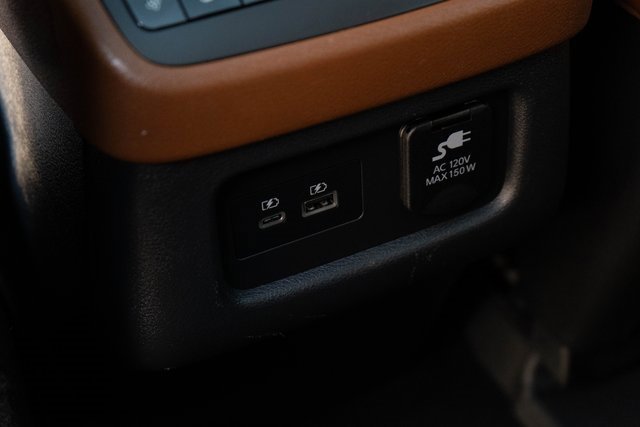 Used 2023 Nissan Pathfinder Platinum w/ Cargo Package image 25