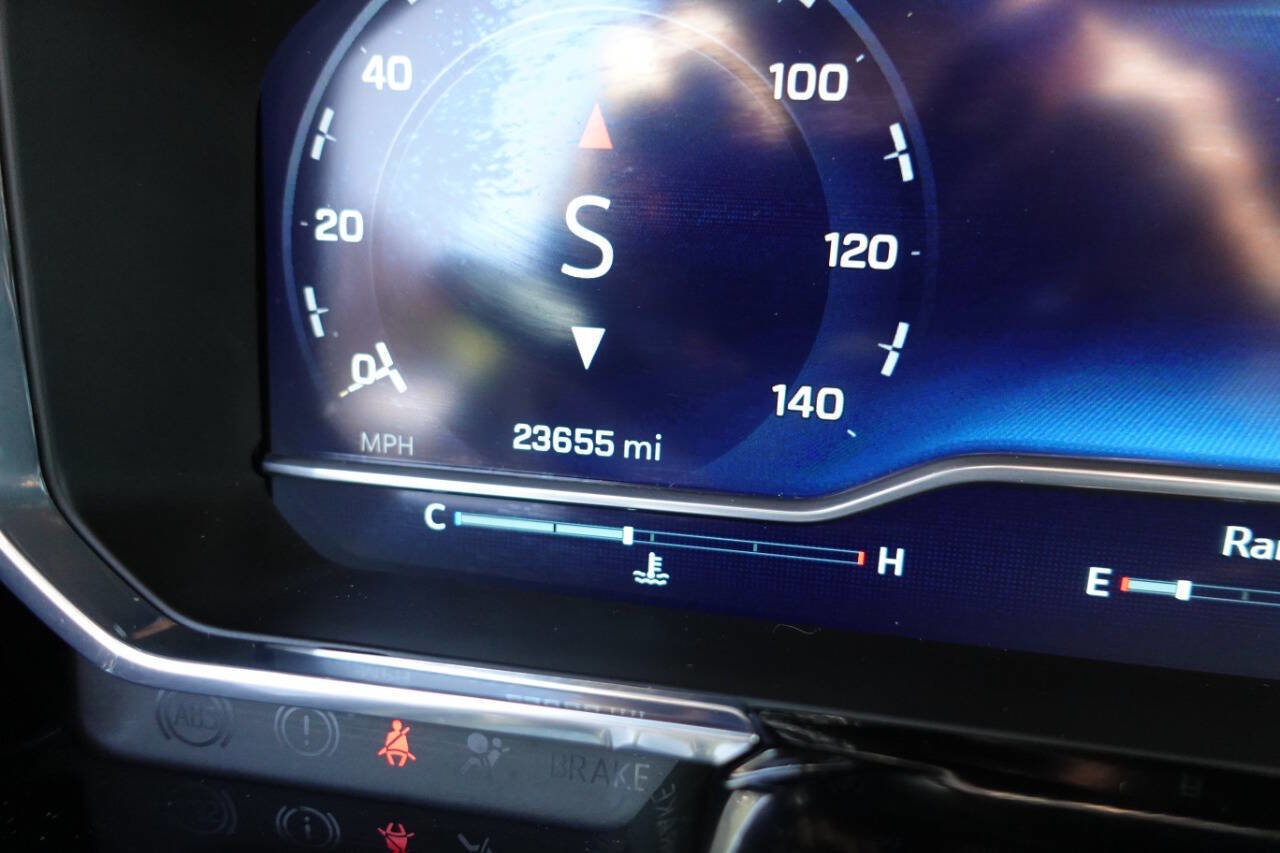 Used 2023 Chevrolet Silverado 1500 LT AWD/4WD image 50