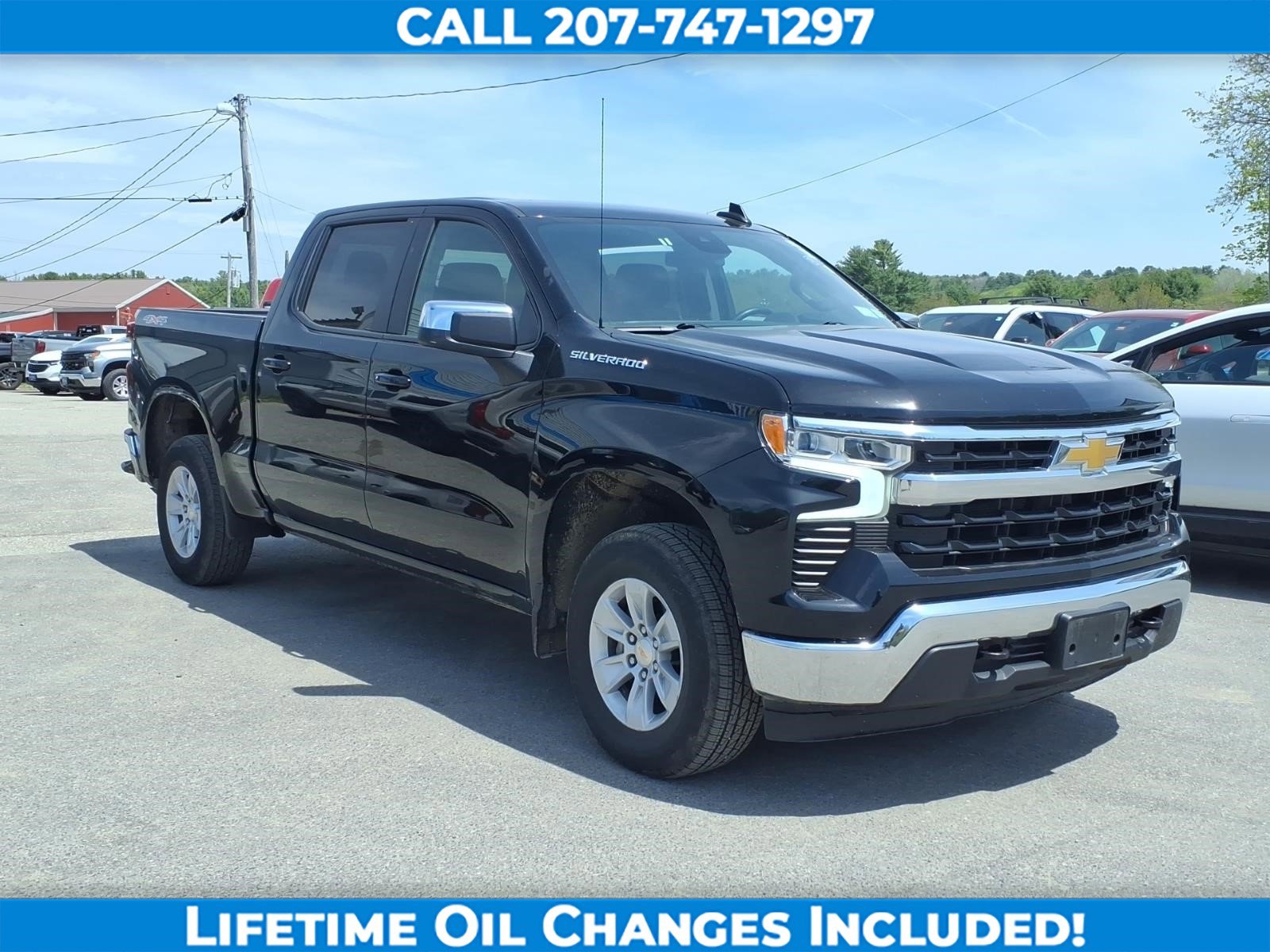 Used 2025 Chevrolet Silverado 1500 LT AWD/4WD image 3