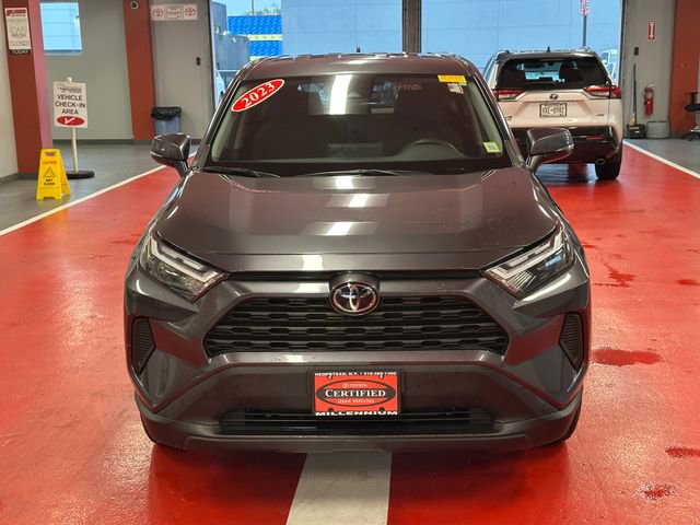 Used 2023 Toyota RAV4 LE AWD/4WD image 8