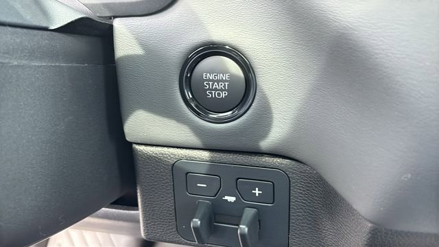 New 2026 Toyota Tundra Platinum AWD/4WD image 17