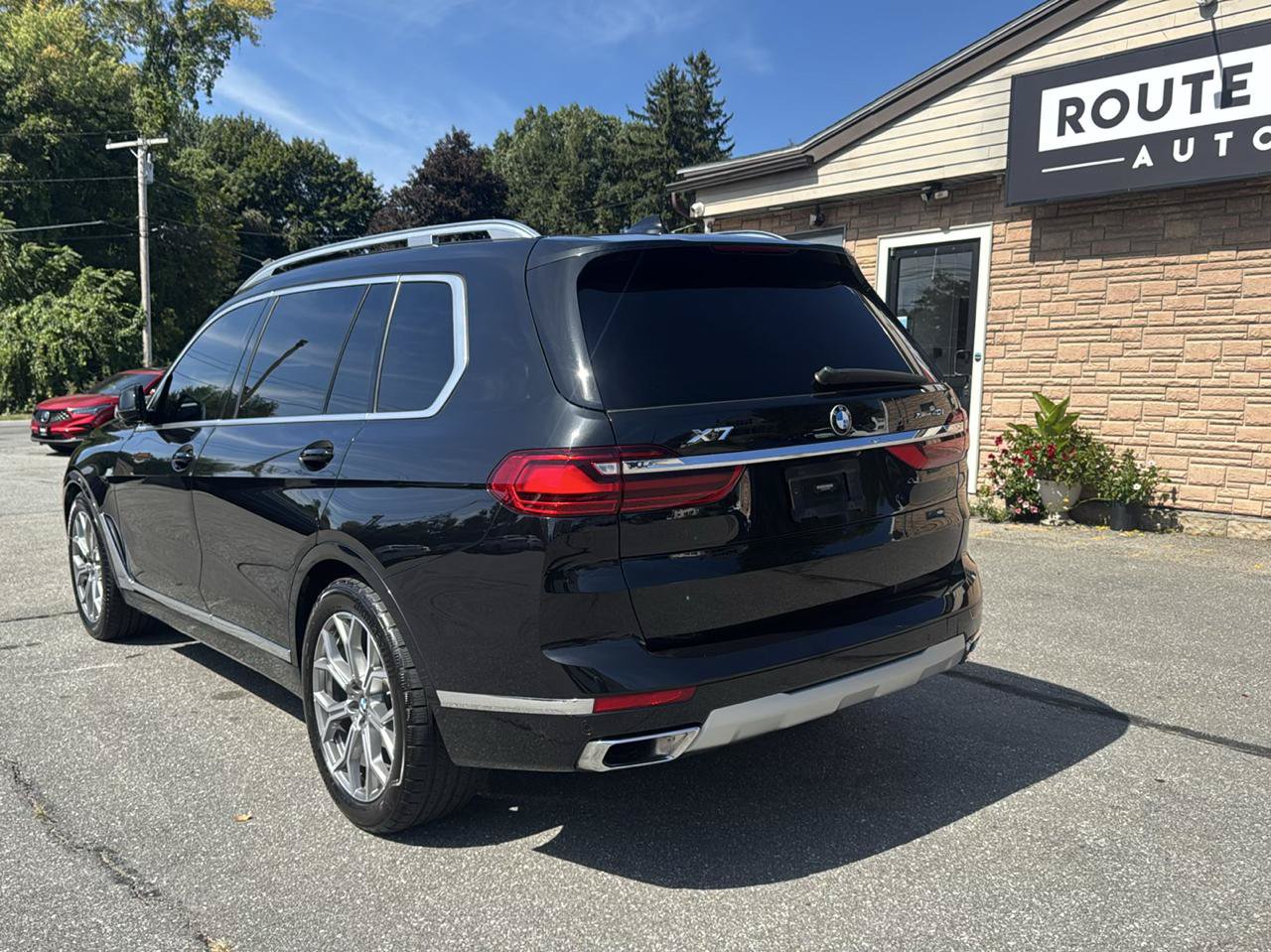 Used 2021 BMW X7 xDrive40i w/ Luxury Seating Package AWD/4WD image 11