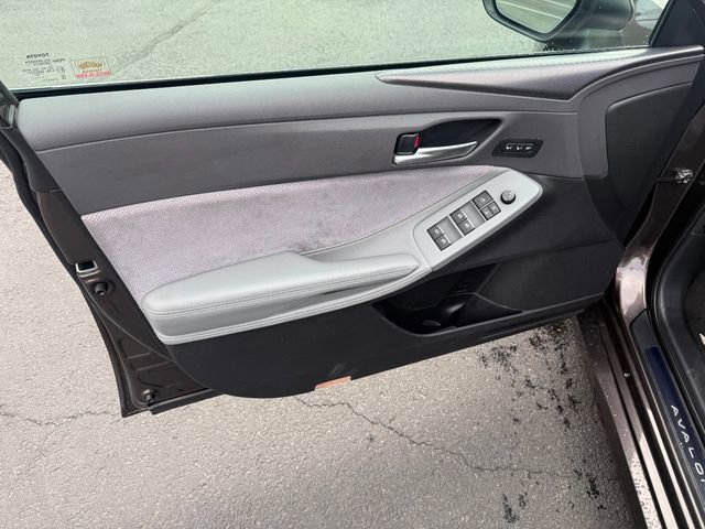 Used 2019 Toyota Avalon Touring w/ Advanced Safety Package FWD image 13
