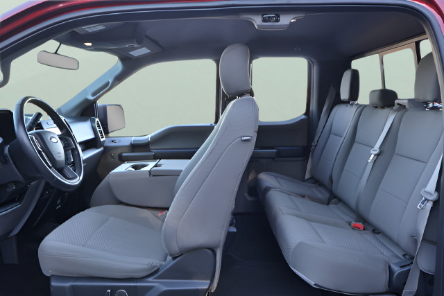 Used 2018 Ford F150 XLT w/ Equipment Group 302A Luxury AWD/4WD image 13