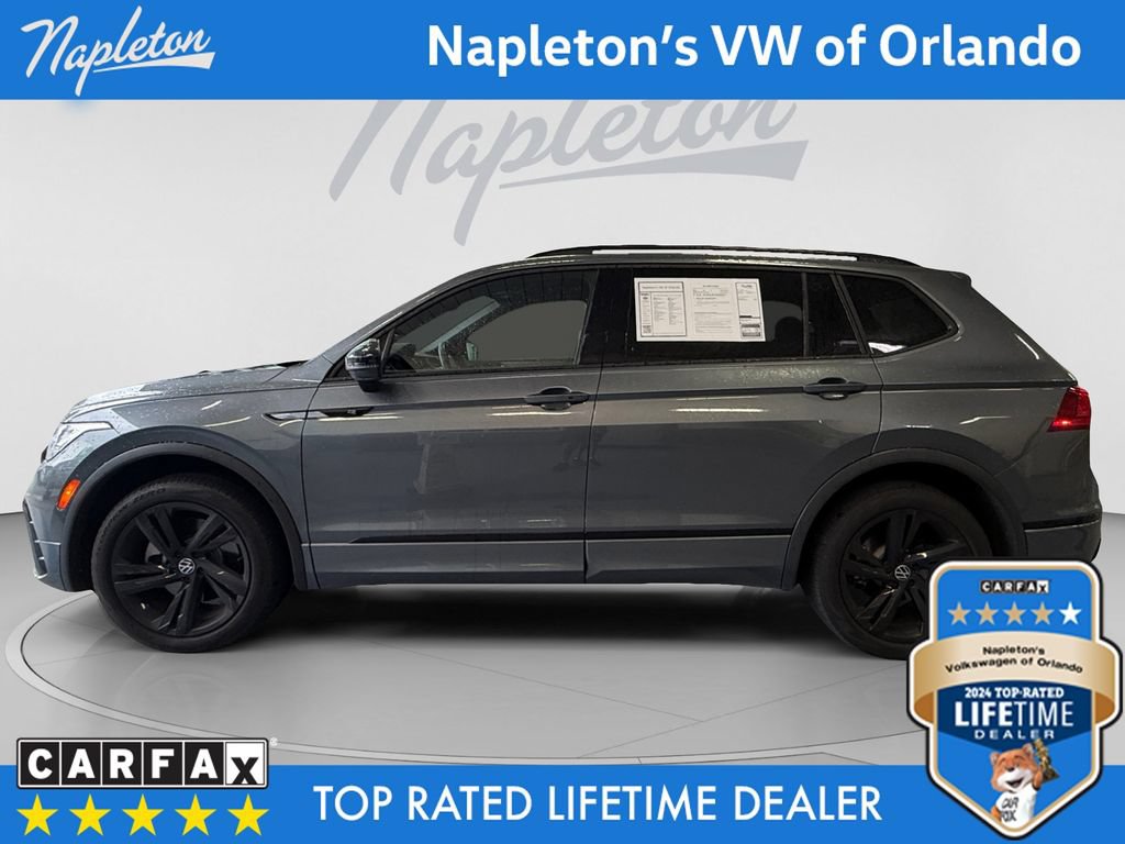 Used 2024 Volkswagen Tiguan SE R-Line AWD/4WD image 2