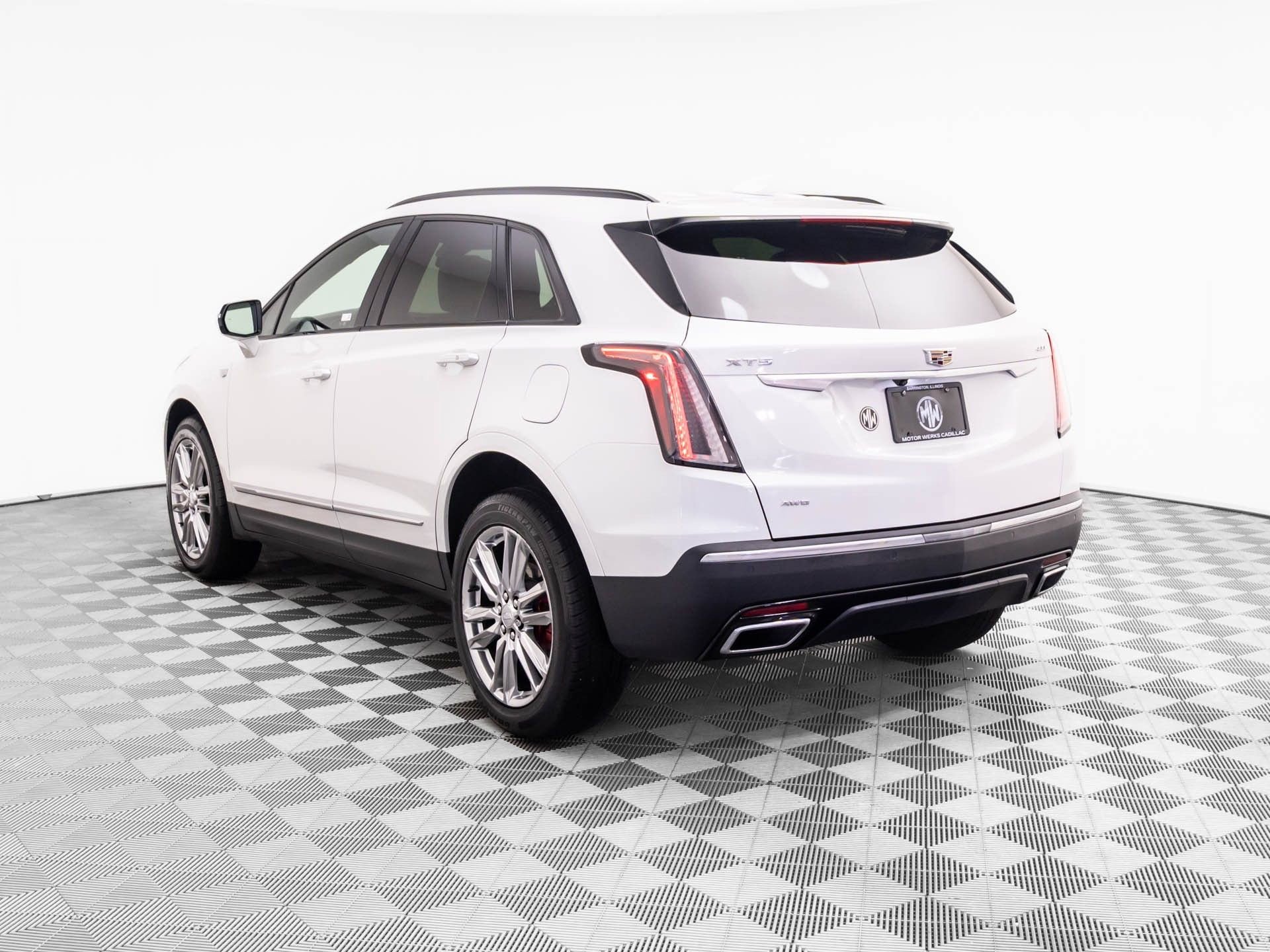 Certified 2022 Cadillac XT5 Sportv image 6