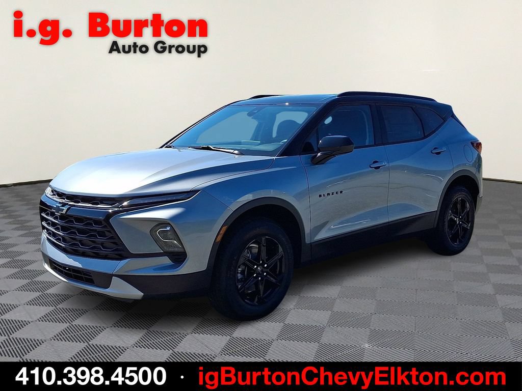New 2026 Chevrolet Blazer LT w/ Convenience Package AWD/4WD image 2