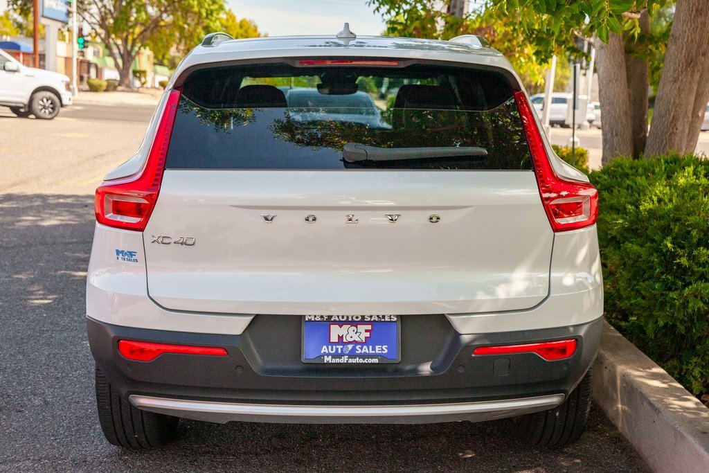 Used 2023 Volvo XC40 B4 Ultimate w/ Protection Package Premier image 6
