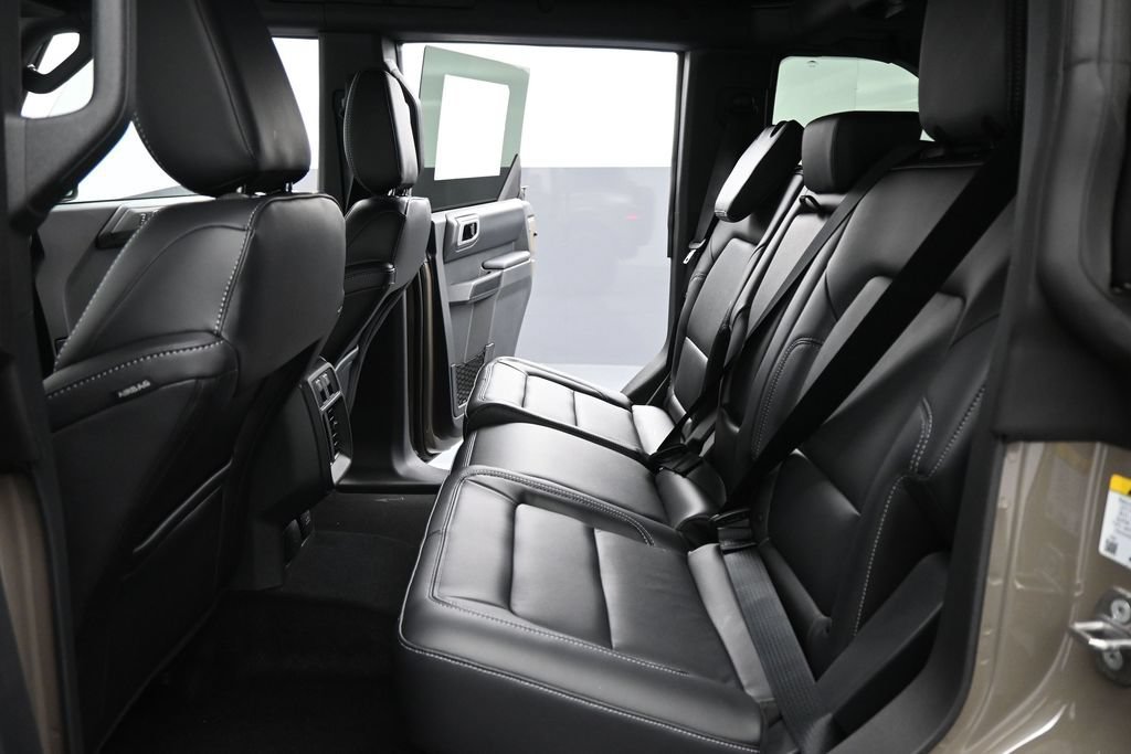 New 2026 Ford Bronco Outer Banks w/ Sasquatch Package AWD/4WD image 20