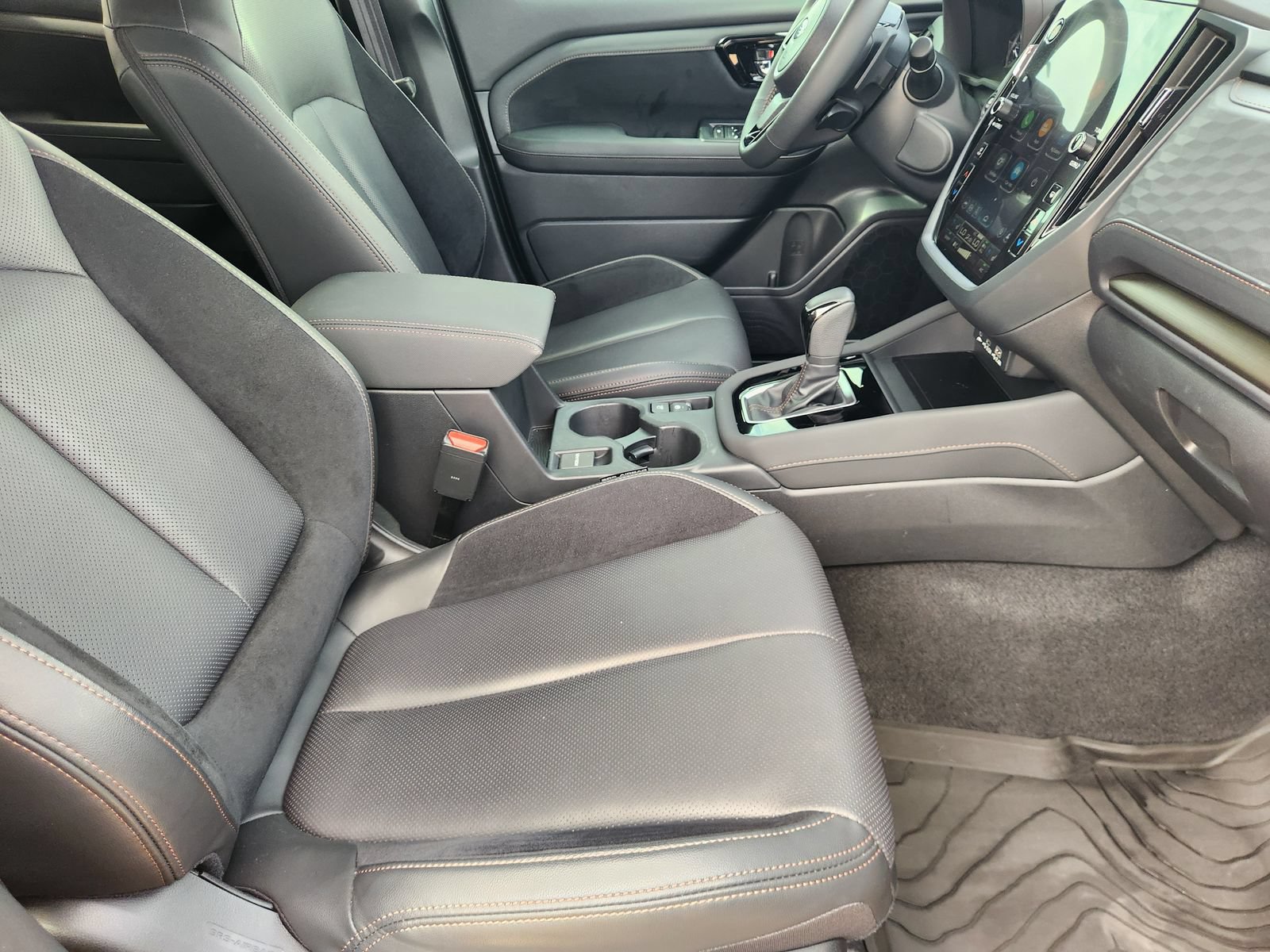 Used 2025 Subaru Forester Touring AWD/4WD image 14