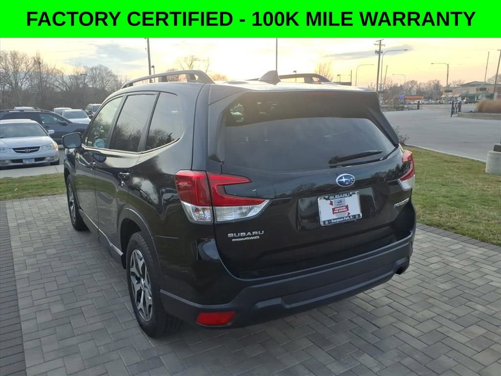 Certified 2022 Subaru Forester Premium AWD/4WD image 5