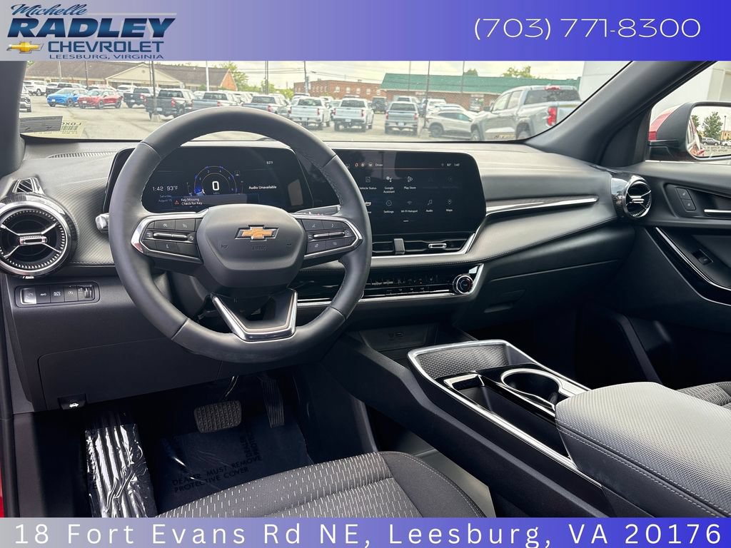 Used 2025 Chevrolet Equinox LT AWD/4WD image 14