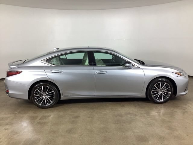 Used 2022 Lexus ES 300h w/ Premium Package FWD image 7