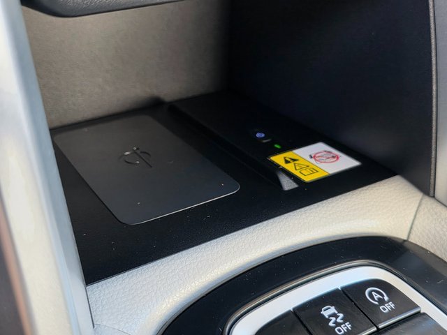 Used 2022 Toyota Corolla Cross LE image 30