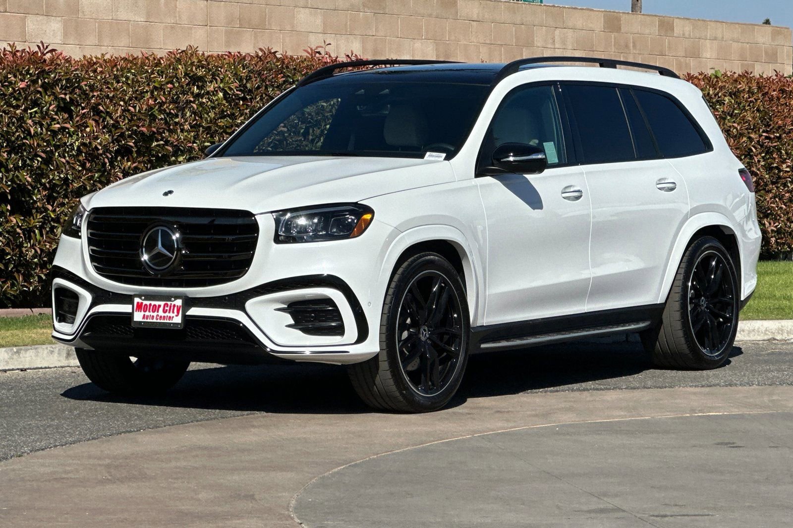 Used 2025 Mercedes-Benz GLS 450 4MATIC image 8