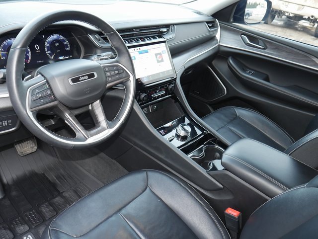 Used 2022 Jeep Grand Cherokee L Limited image 15