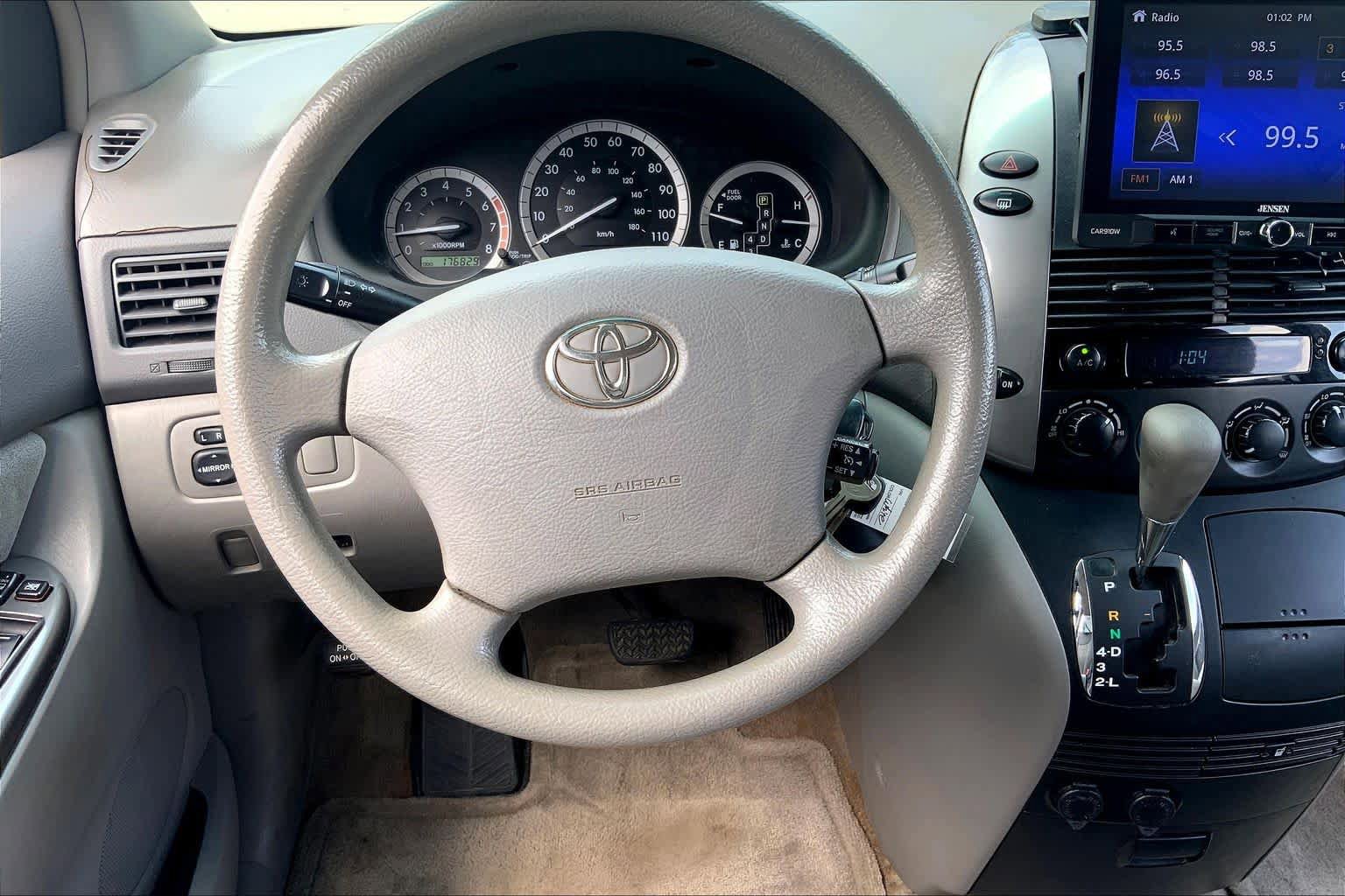 Used 2006 Toyota Sienna CE FWD image 5