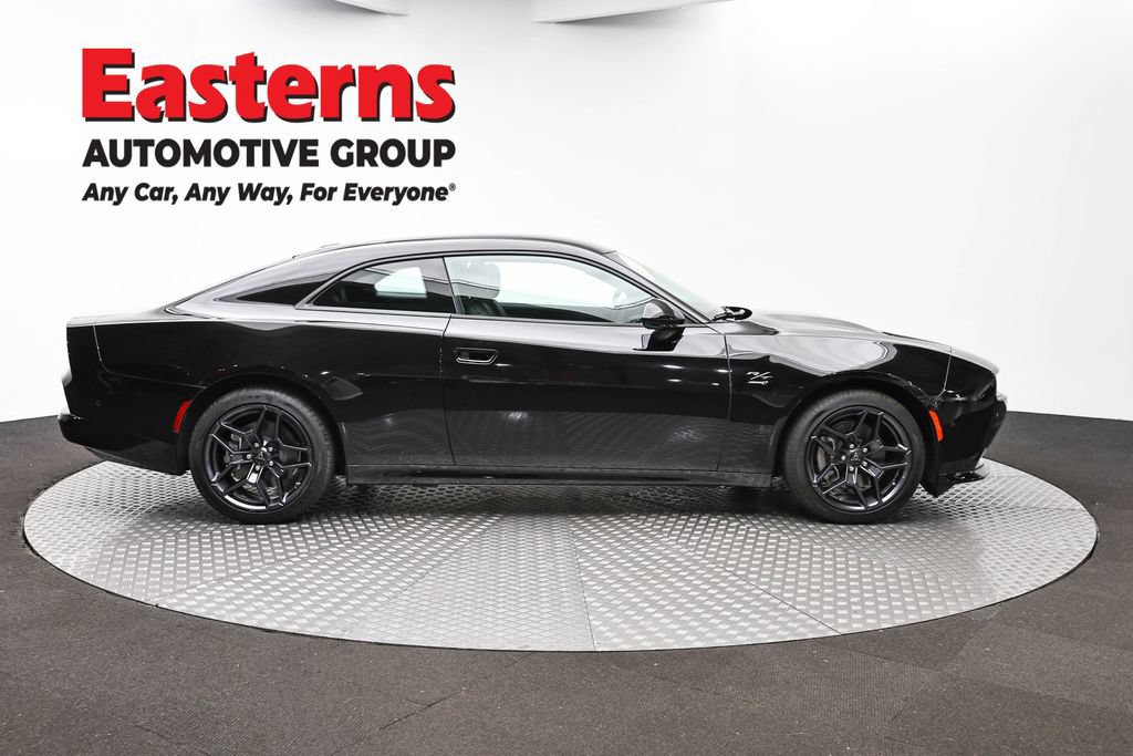 Used 2024 Dodge Charger Daytona R/T w/ Plus Group AWD/4WD image 4