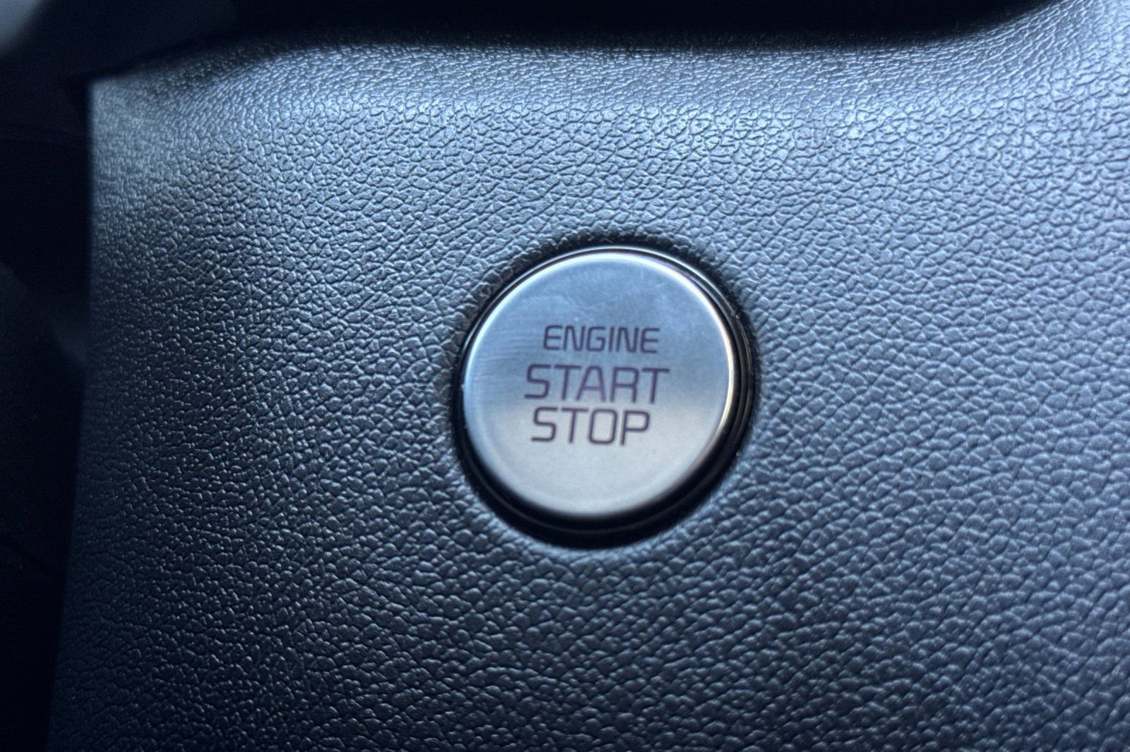 Used 2023 Kia Sorento SX image 25