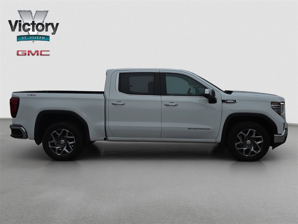 Used 2022 GMC Sierra 1500 SLT w/ SLT Premium Plus Package image 18