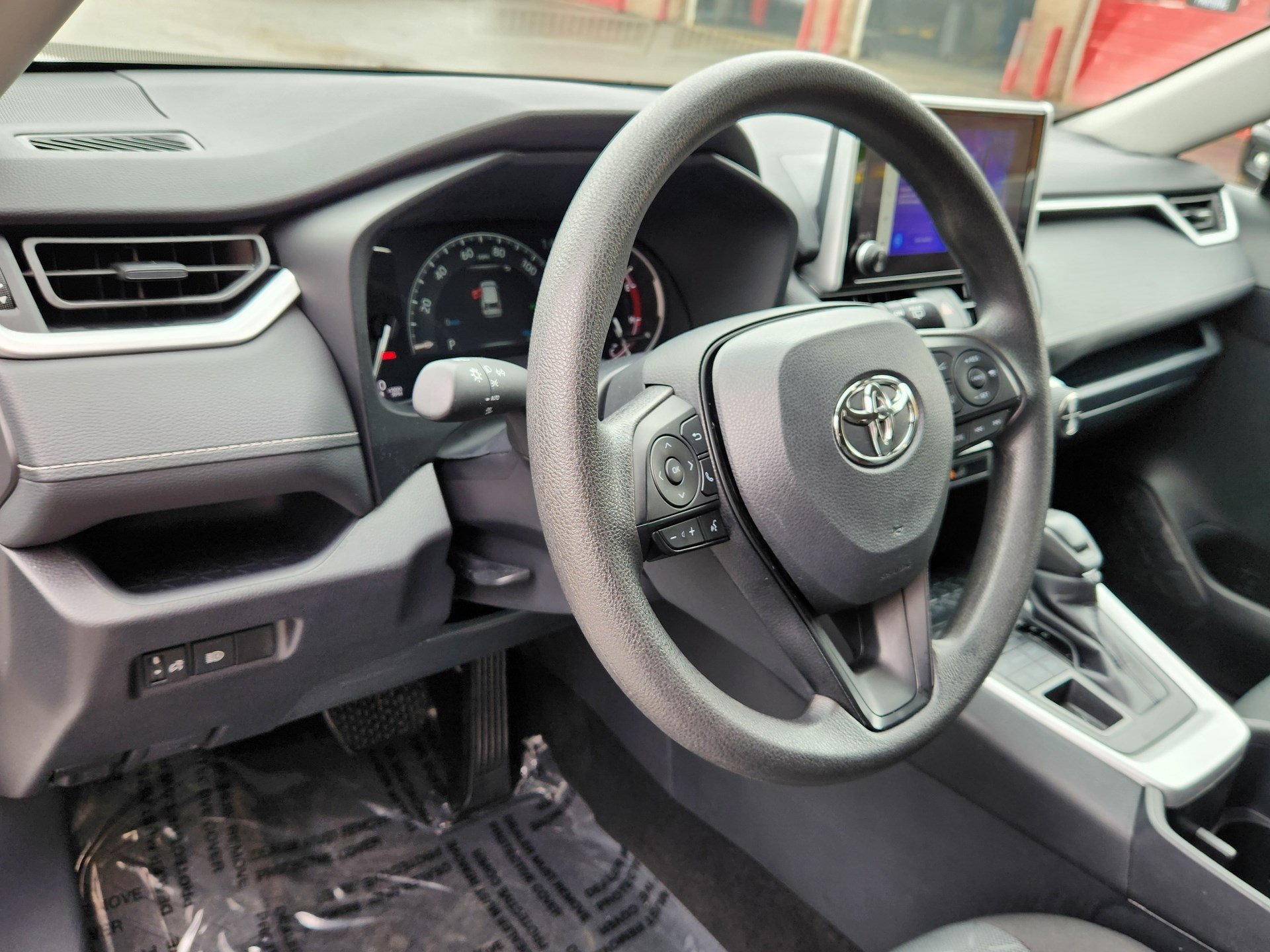 Certified 2025 Toyota RAV4 XLE AWD/4WD image 11