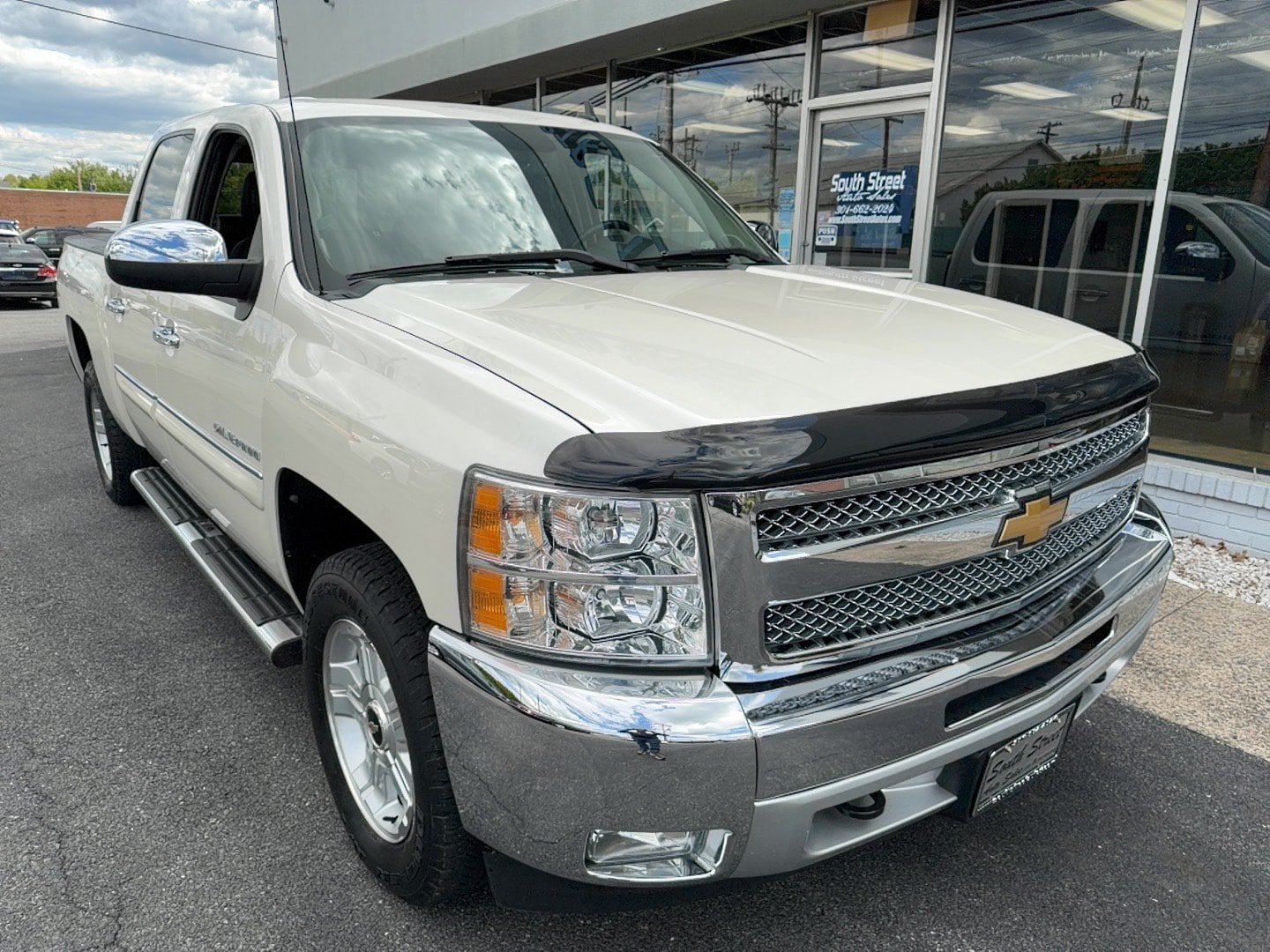 Used 2012 Chevrolet Silverado 1500 LT w/ All-Star Edition AWD/4WD image 2