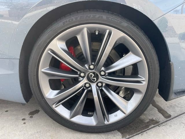 Used 2022 INFINITI Q60 Red Sport 400 w/ Carbon Fiber Package image 7