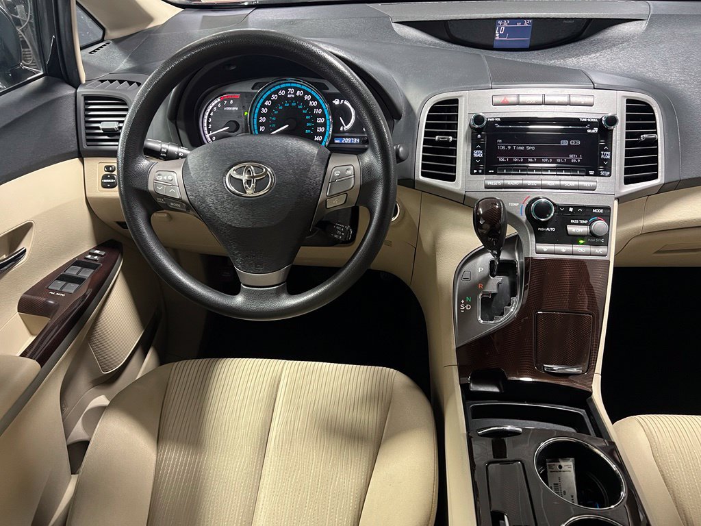 Used 2010 Toyota Venza AWD image 28