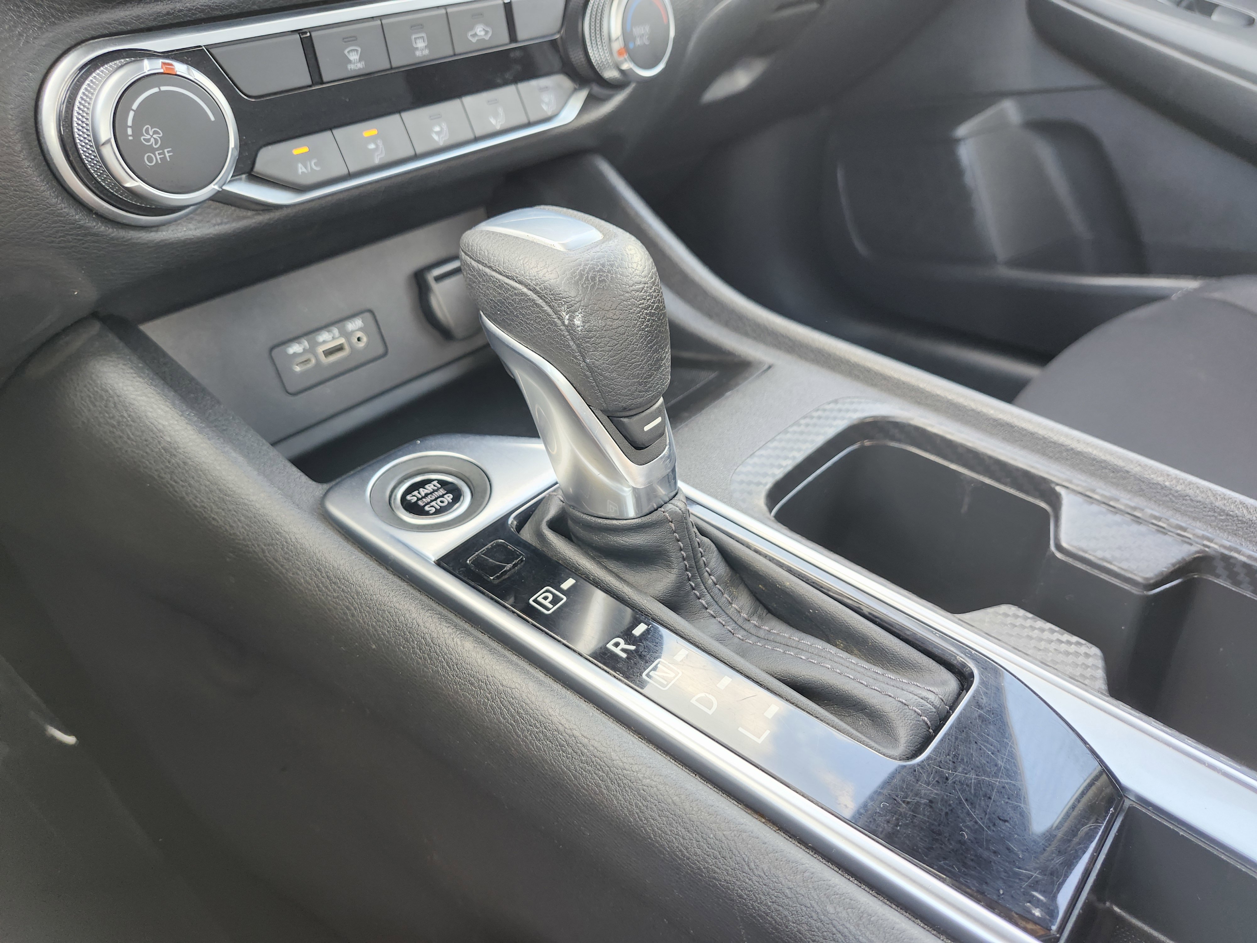 Used 2022 Nissan Sentra SV FWD image 30