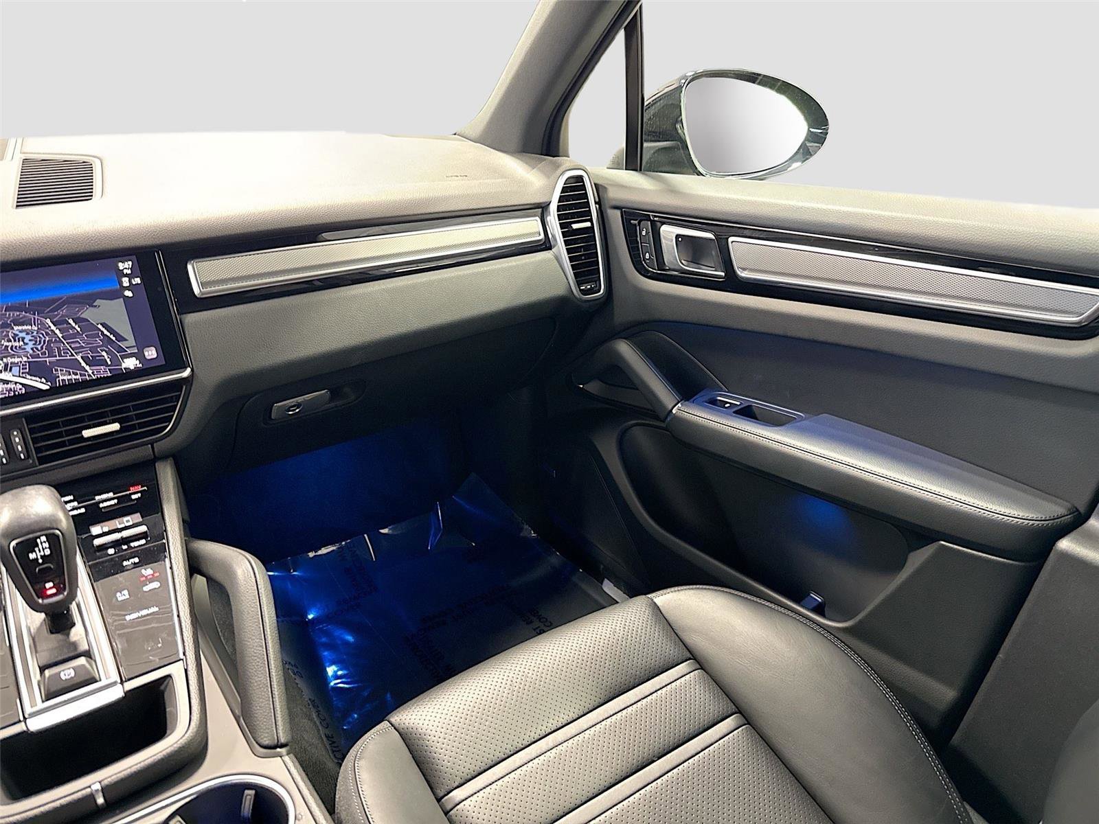 Used 2022 Porsche Cayenne Platinum Edition AWD/4WD image 25