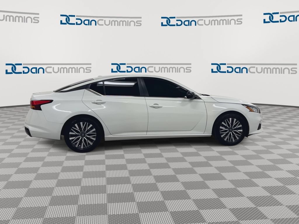 Used 2022 Nissan Altima 2.5 SR FWD image 9