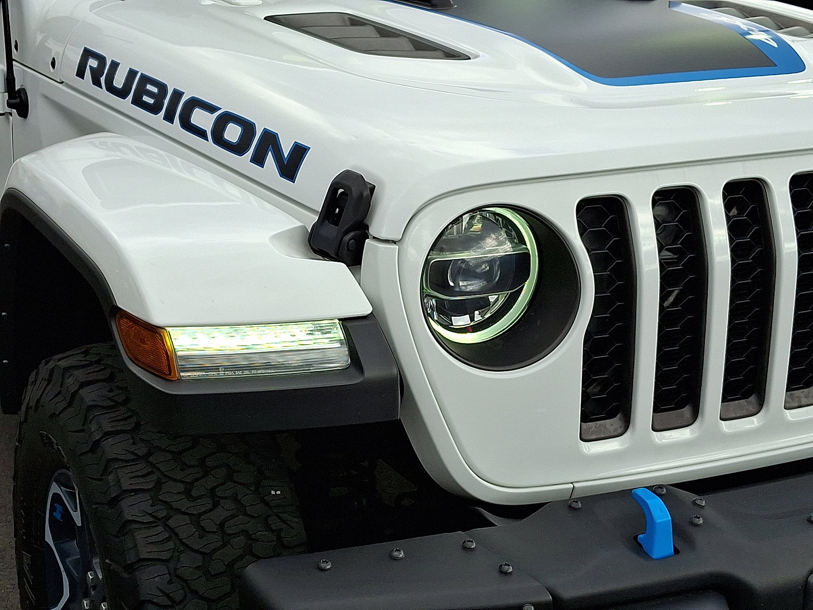 Used 2022 Jeep Wrangler Unlimited Rubicon 4xe w/ Steel Bumper Group image 9