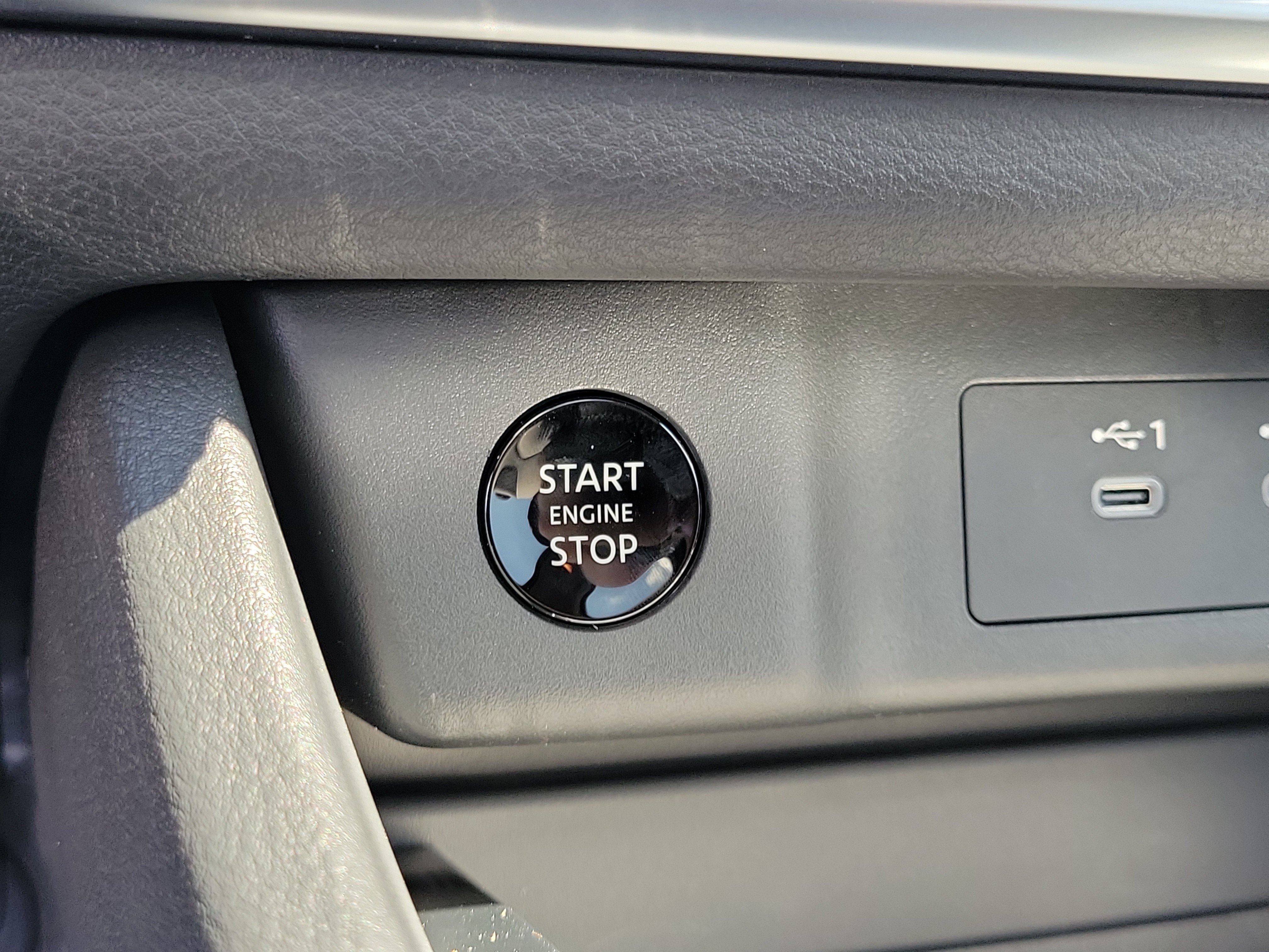 New 2026 Nissan Rogue Dark Armor AWD/4WD image 28