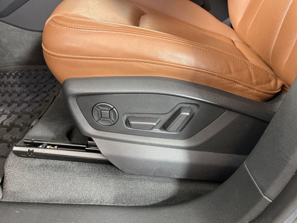 Used 2021 Audi Q8 Premium Plus w/ Premium Plus Package image 27