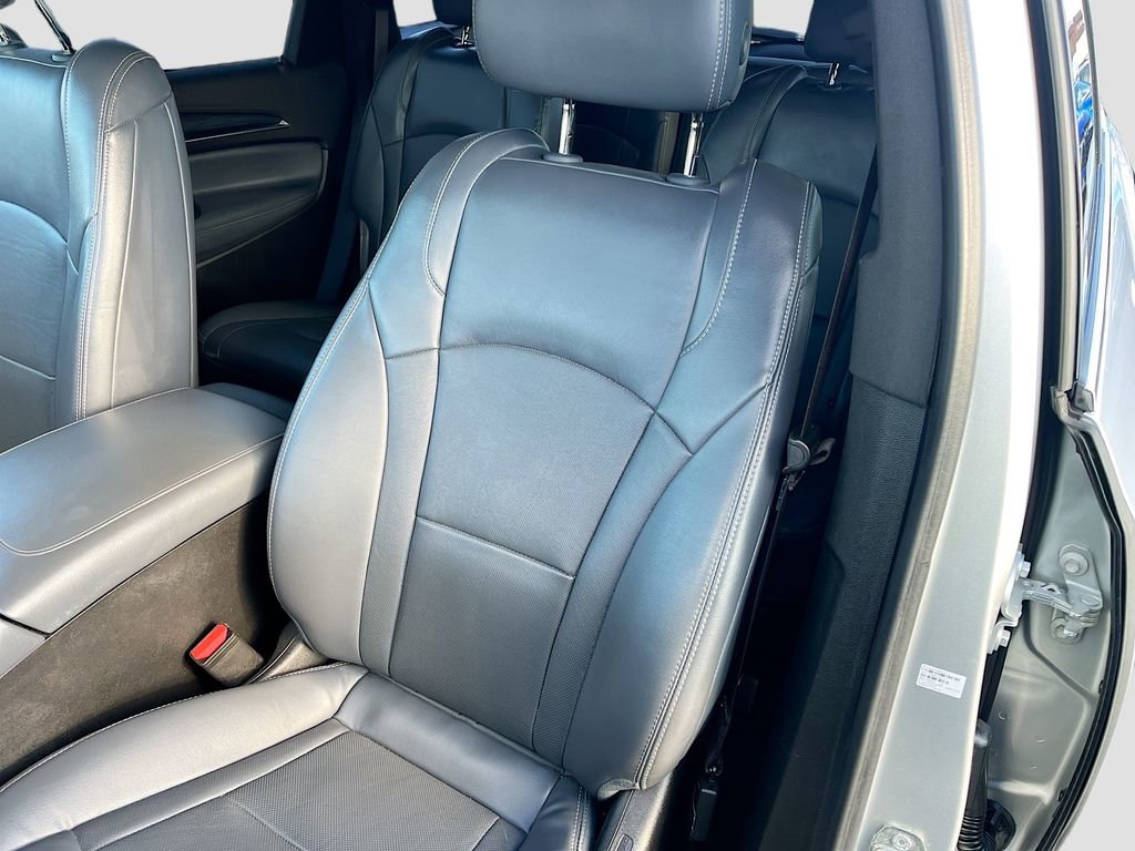 Used 2022 Buick Enclave Premium image 20