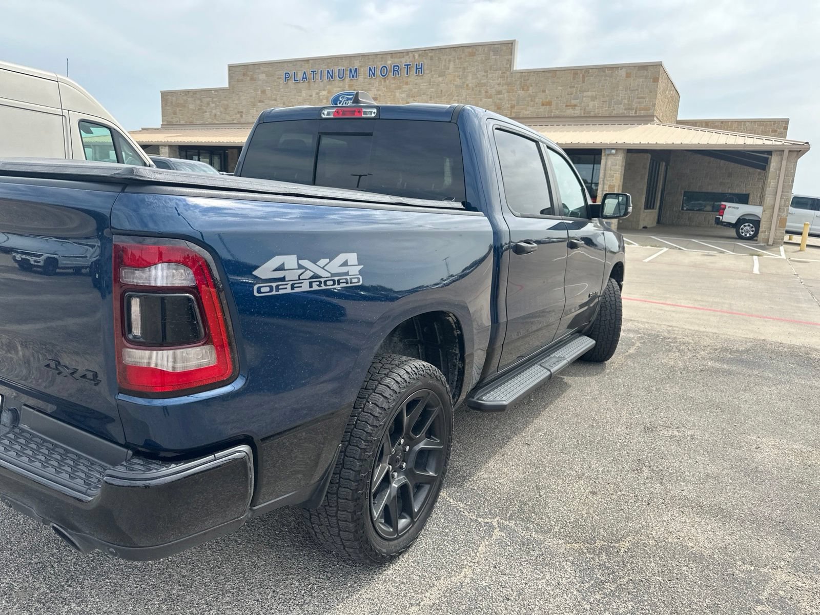 Used 2024 RAM 1500 Big Horn AWD/4WD image 5