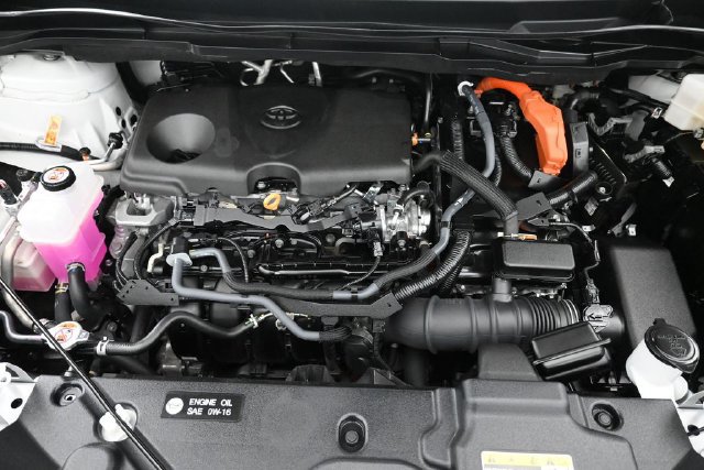 Used 2025 Toyota Sienna XLE w/ XLE Plus Package AWD/4WD image 33
