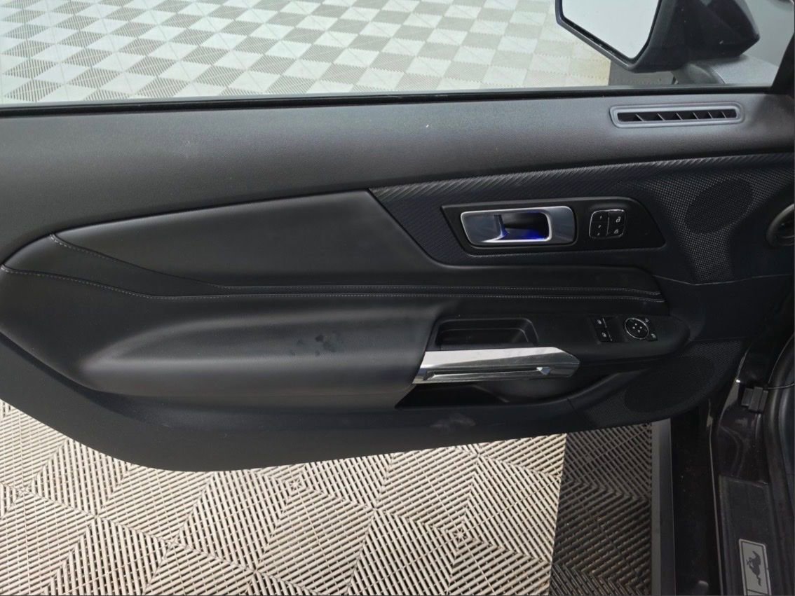 Used 2024 Ford Mustang GT Premium image 13