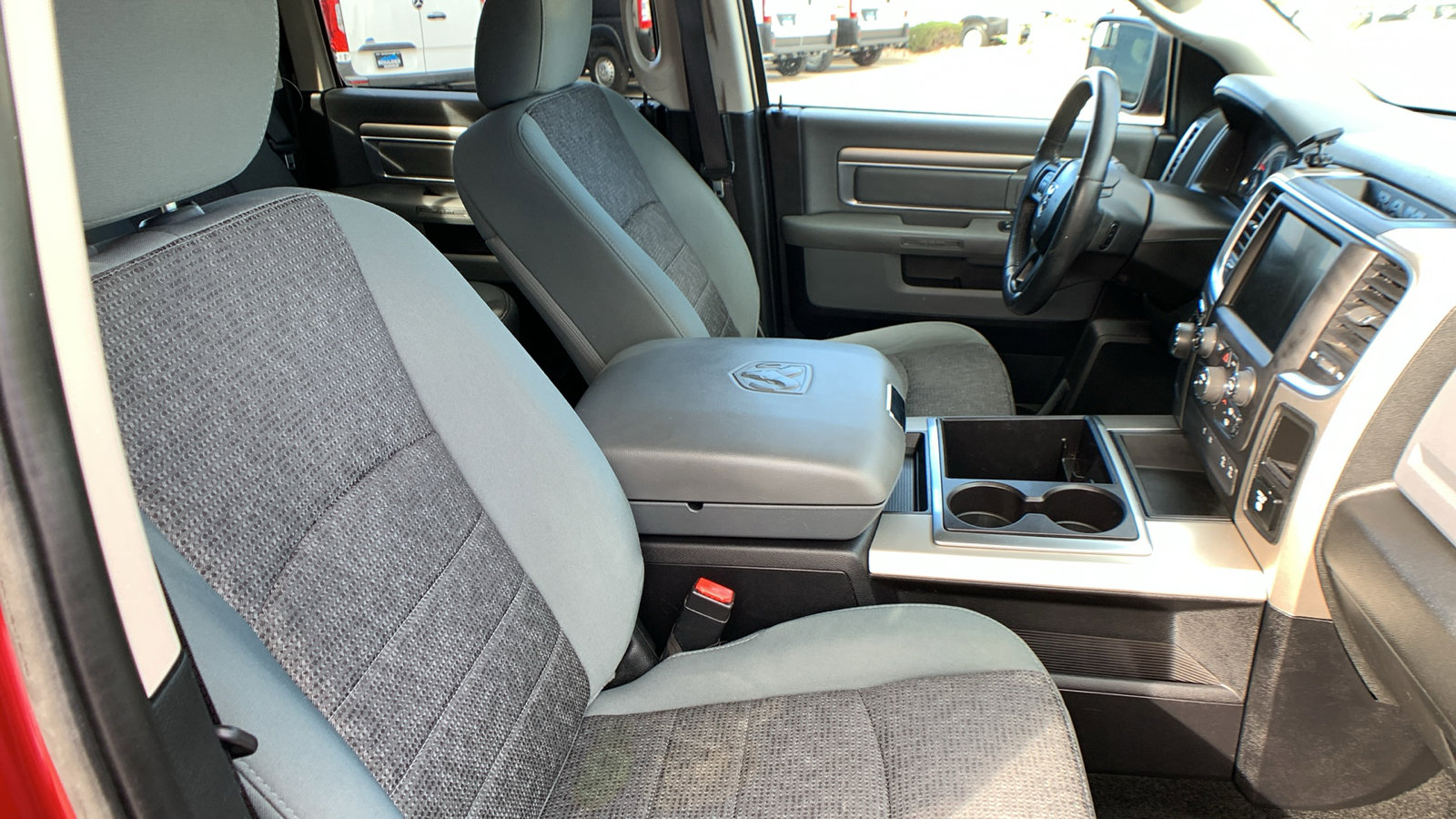 Used 2014 RAM 1500 Big Horn image 29
