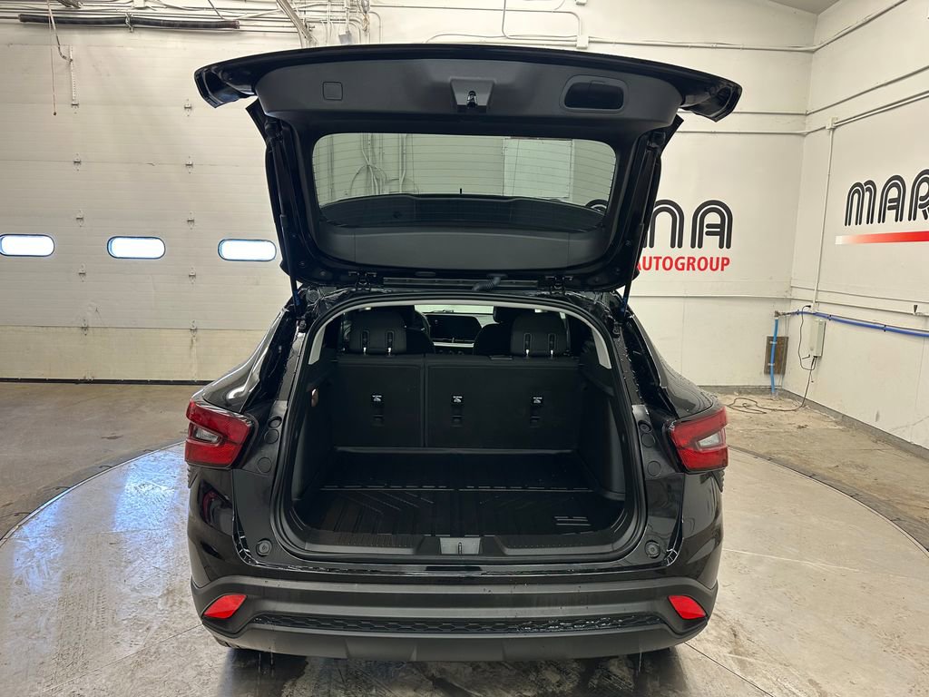 Used 2024 Chevrolet Trax LS image 16