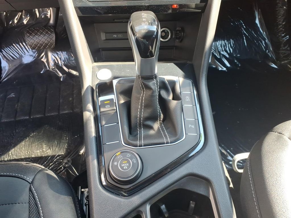 New 2026 Volkswagen Taos SE AWD/4WD image 13